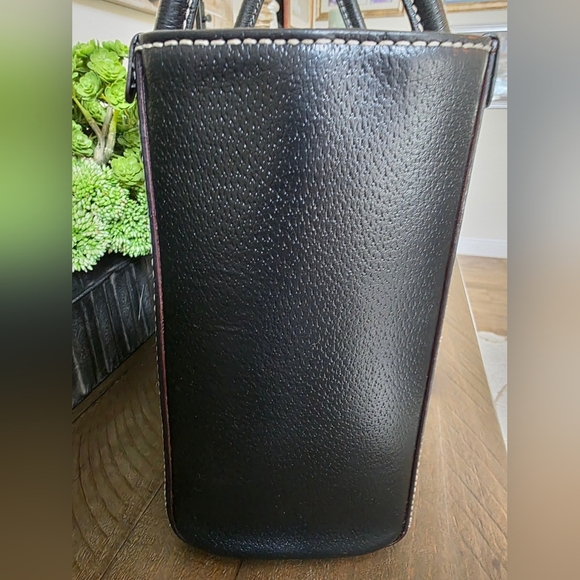 Kate Spade Smooth Black Leather Tote With Small Zip Around  Bi Fold Wallet - Picture 9 of 16